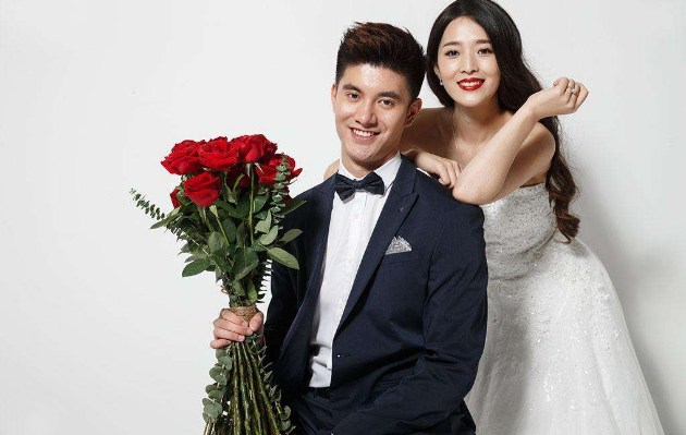 定制結(jié)婚西裝