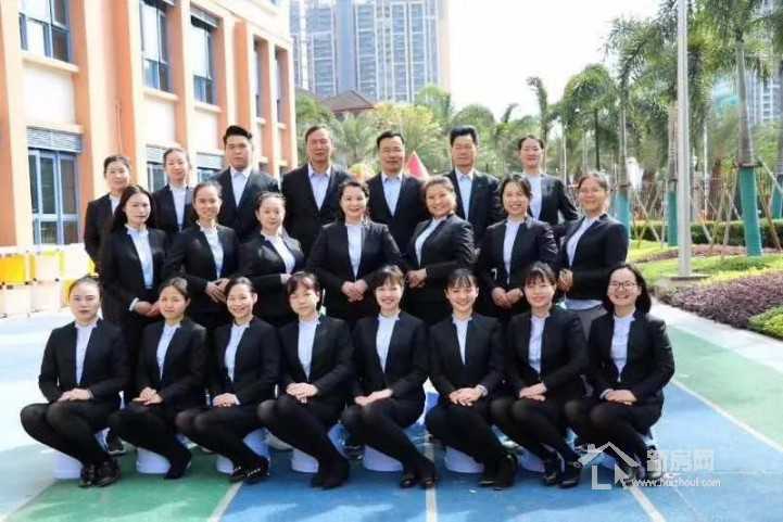 恒大集團(tuán)物業(yè)員工西服定制方案